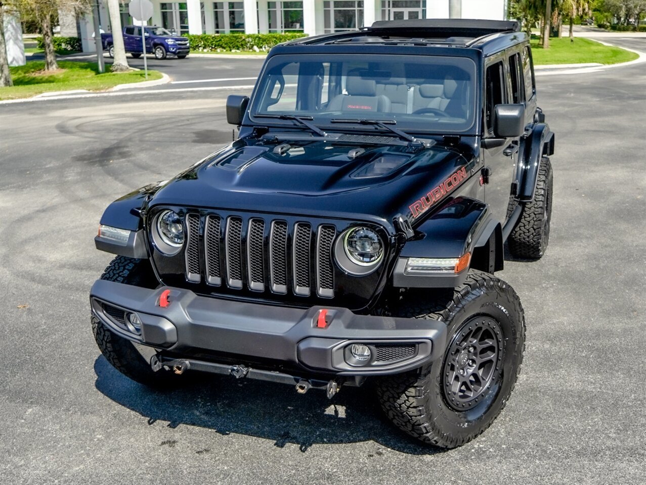 2023 Jeep Wrangler Unlimited Rubicon   - Photo 9 - Bonita Springs, FL 34134
