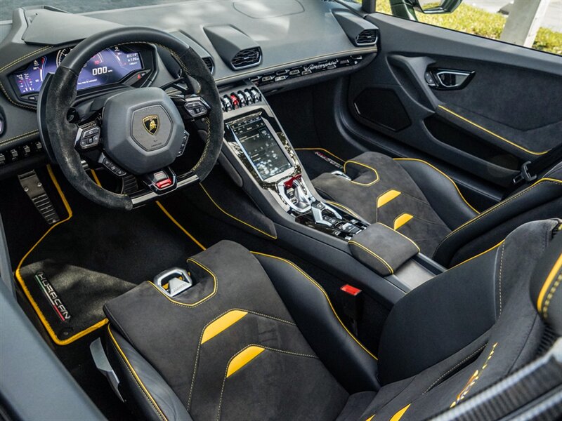 2021 Lamborghini Huracan EVO Spyder   - Photo 2 - Bonita Springs, FL 34134