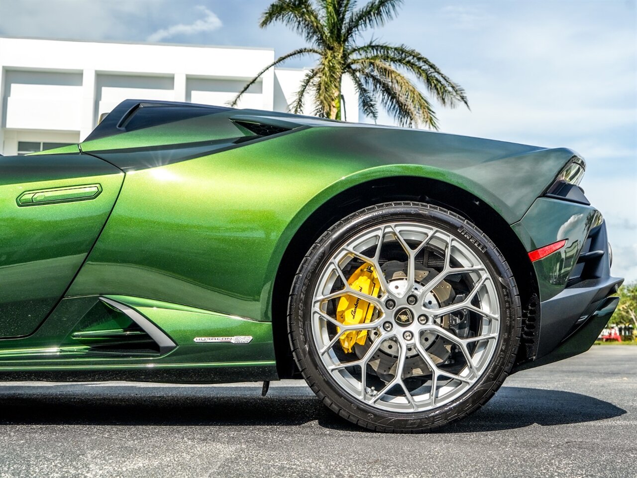 2021 Lamborghini Huracan EVO Spyder   - Photo 34 - Bonita Springs, FL 34134