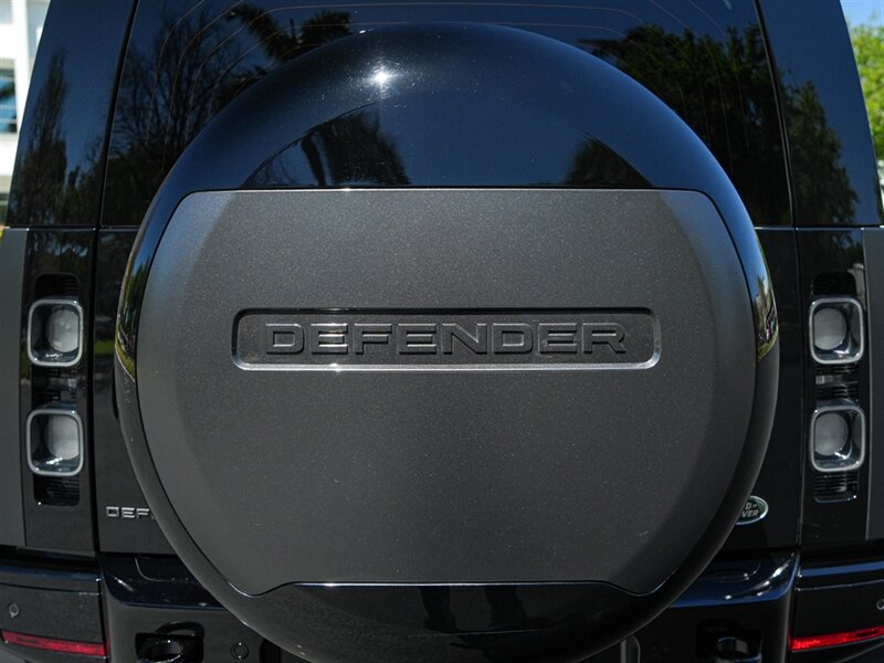 2023 Land Rover Defender 110 V8 Carpathian Edition   - Photo 59 - Bonita Springs, FL 34134