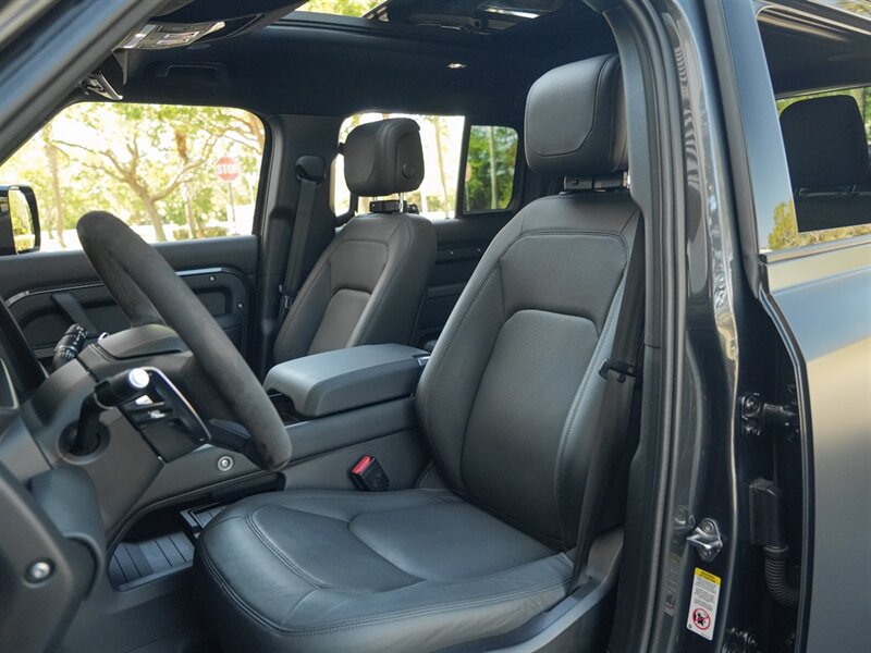 2023 Land Rover Defender 110 V8 Carpathian Edition   - Photo 22 - Bonita Springs, FL 34134