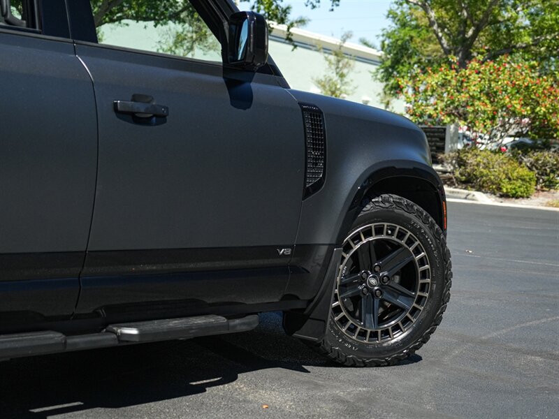 2023 Land Rover Defender 110 V8 Carpathian Edition   - Photo 62 - Bonita Springs, FL 34134