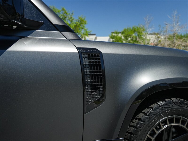 2023 Land Rover Defender 110 V8 Carpathian Edition   - Photo 66 - Bonita Springs, FL 34134