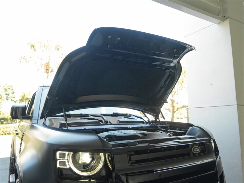 2023 Land Rover Defender 110 V8 Carpathian Edition   - Photo 42 - Bonita Springs, FL 34134