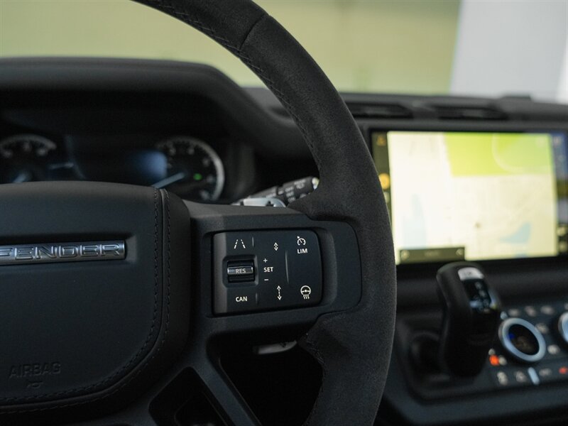 2023 Land Rover Defender 110 V8 Carpathian Edition   - Photo 14 - Bonita Springs, FL 34134