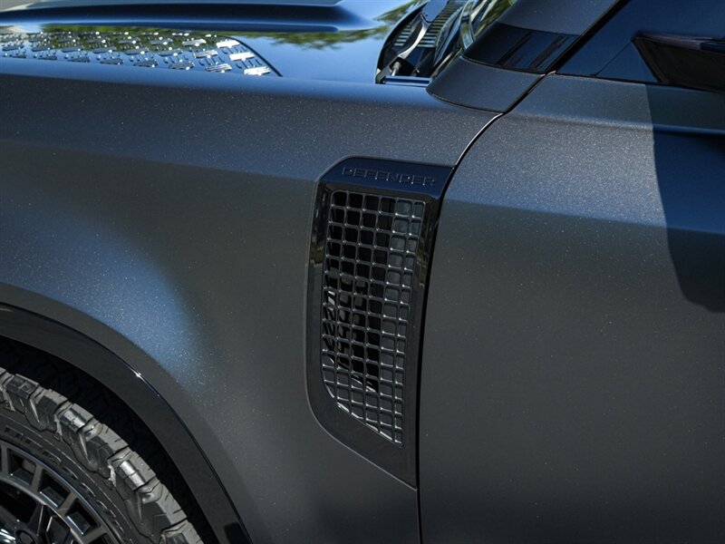 2023 Land Rover Defender 110 V8 Carpathian Edition   - Photo 47 - Bonita Springs, FL 34134