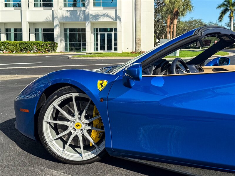2017 Ferrari 488 Spider   - Photo 52 - Bonita Springs, FL 34134
