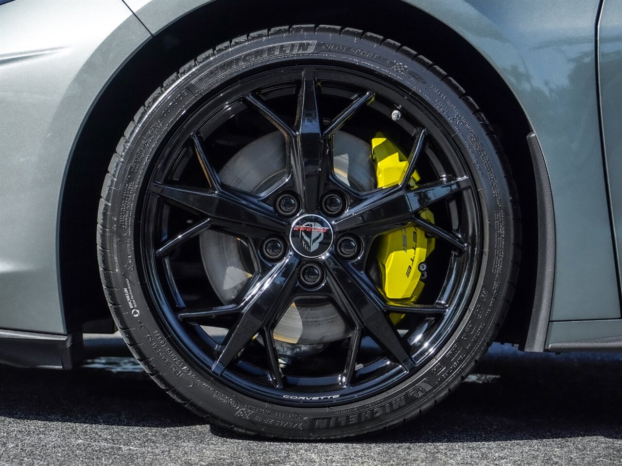 2022 Chevrolet Corvette C8R   - Photo 32 - Bonita Springs, FL 34134