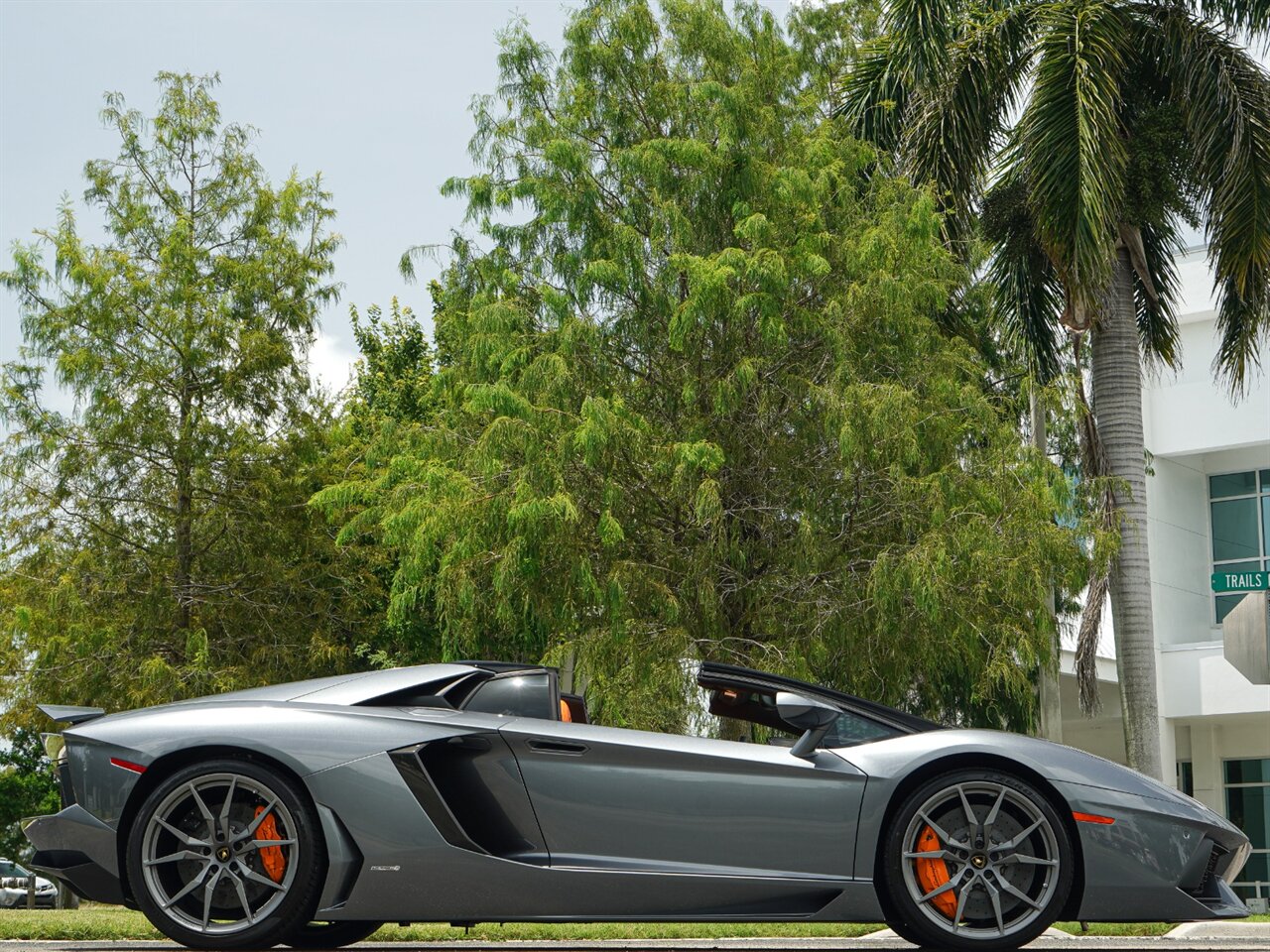 2015 Lamborghini Aventador LP 700-4 Roadster   - Photo 27 - Bonita Springs, FL 34134