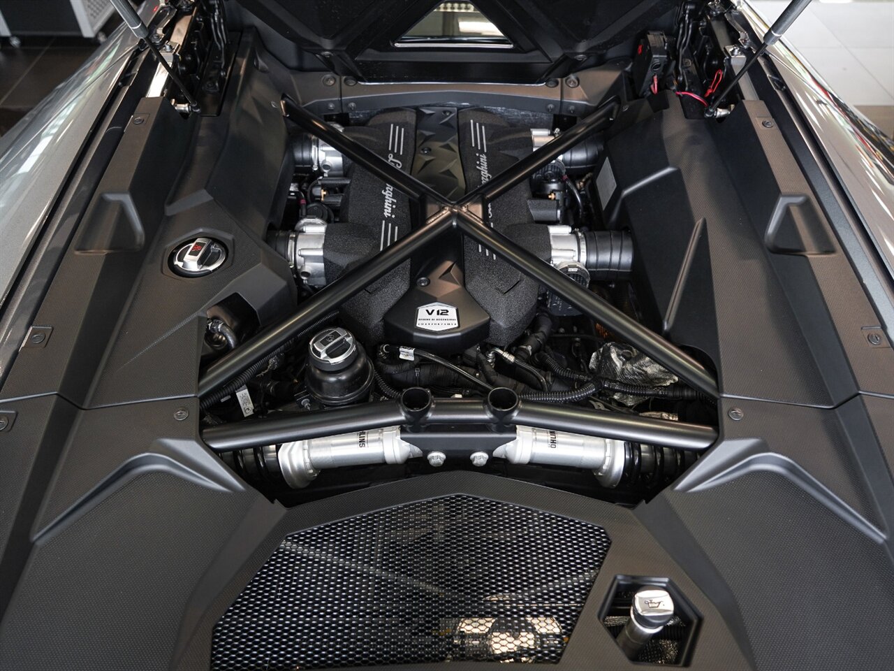 2015 Lamborghini Aventador LP 700-4 Roadster   - Photo 48 - Bonita Springs, FL 34134