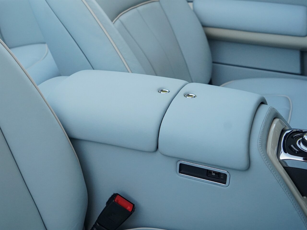 2015 Rolls-Royce Phantom Drophead Coupe   - Photo 42 - Bonita Springs, FL 34134