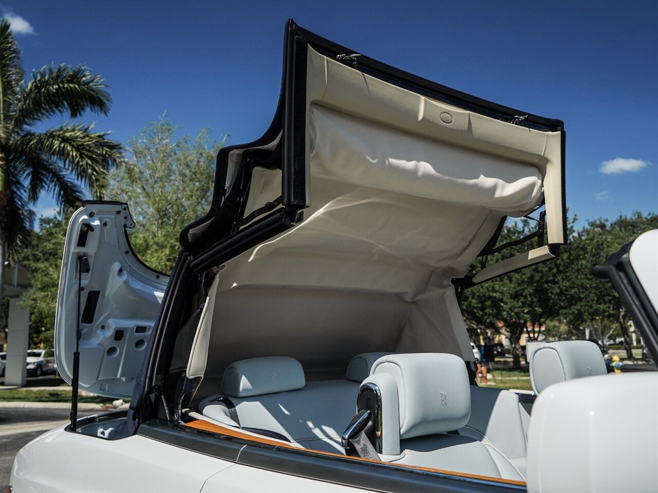 2015 Rolls-Royce Phantom Drophead Coupe   - Photo 81 - Bonita Springs, FL 34134