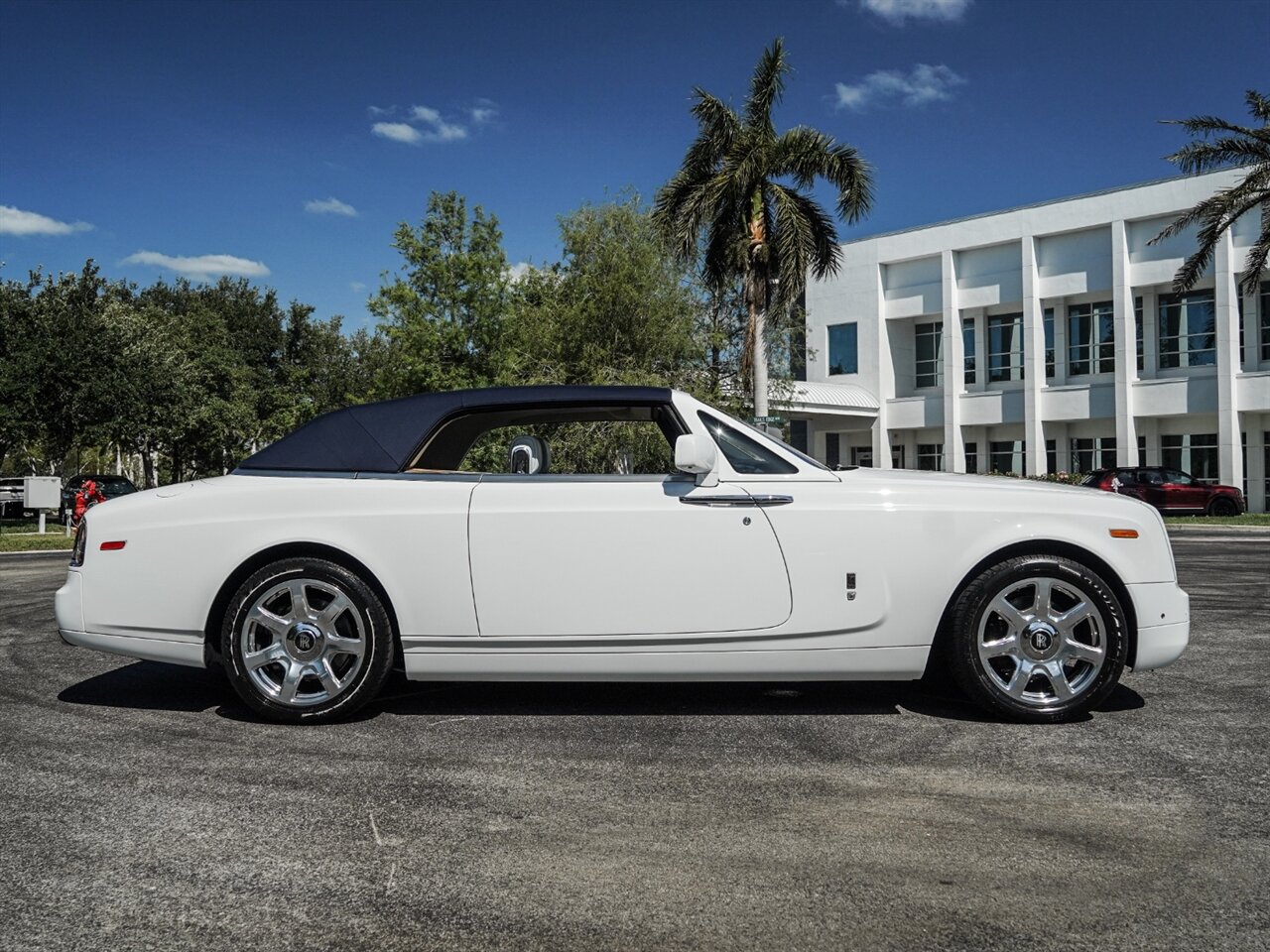 2015 Rolls-Royce Phantom Drophead Coupe   - Photo 84 - Bonita Springs, FL 34134