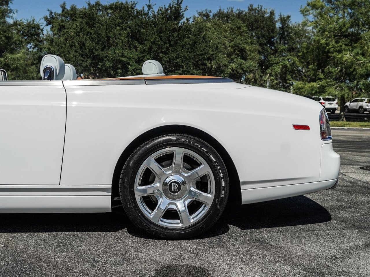 2015 Rolls-Royce Phantom Drophead Coupe   - Photo 55 - Bonita Springs, FL 34134