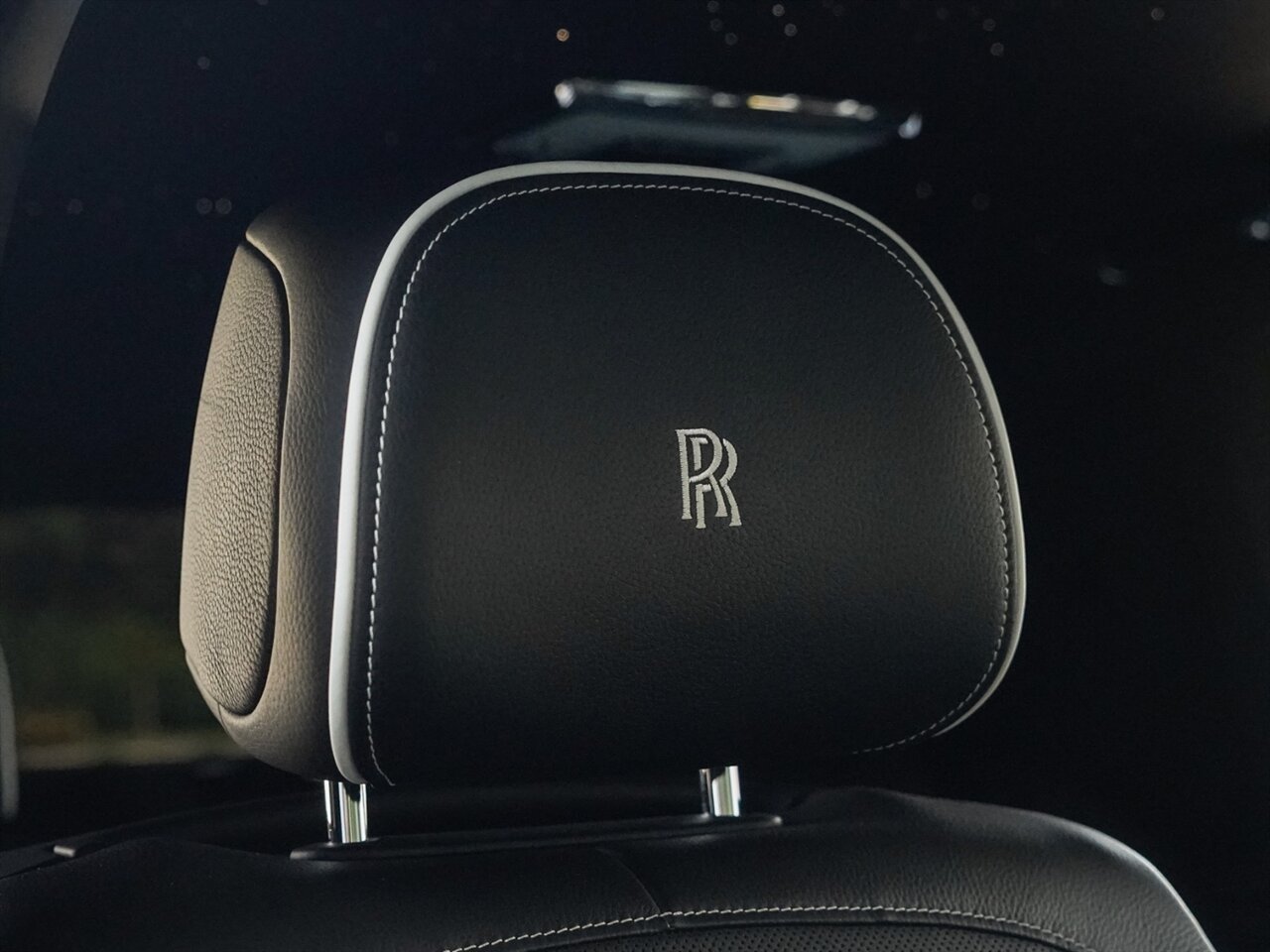 2020 Rolls-Royce Cullinan   - Photo 42 - Bonita Springs, FL 34134