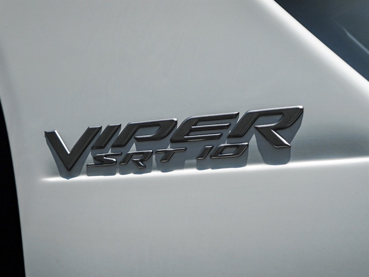 2009 Dodge Viper SRT 10   - Photo 11 - Bonita Springs, FL 34134