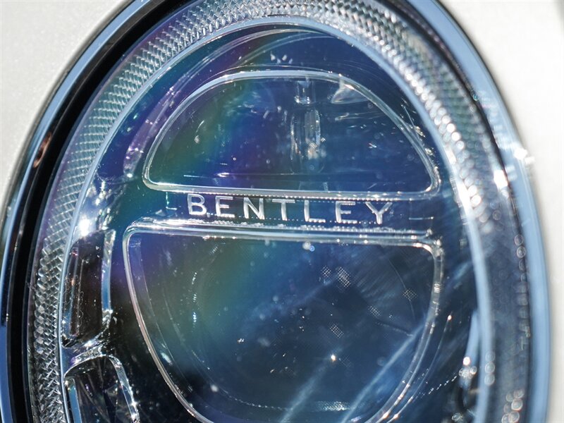 2019 Bentley Bentayga V8   - Photo 4 - Bonita Springs, FL 34134