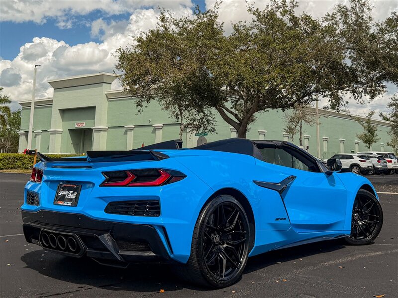 2023 Chevrolet Corvette Z06   - Photo 60 - Bonita Springs, FL 34134