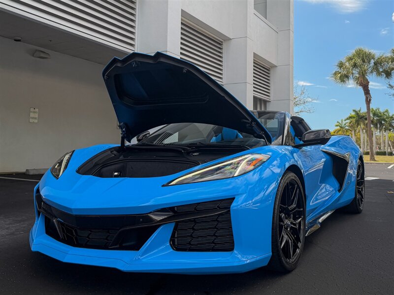 2023 Chevrolet Corvette Z06   - Photo 42 - Bonita Springs, FL 34134