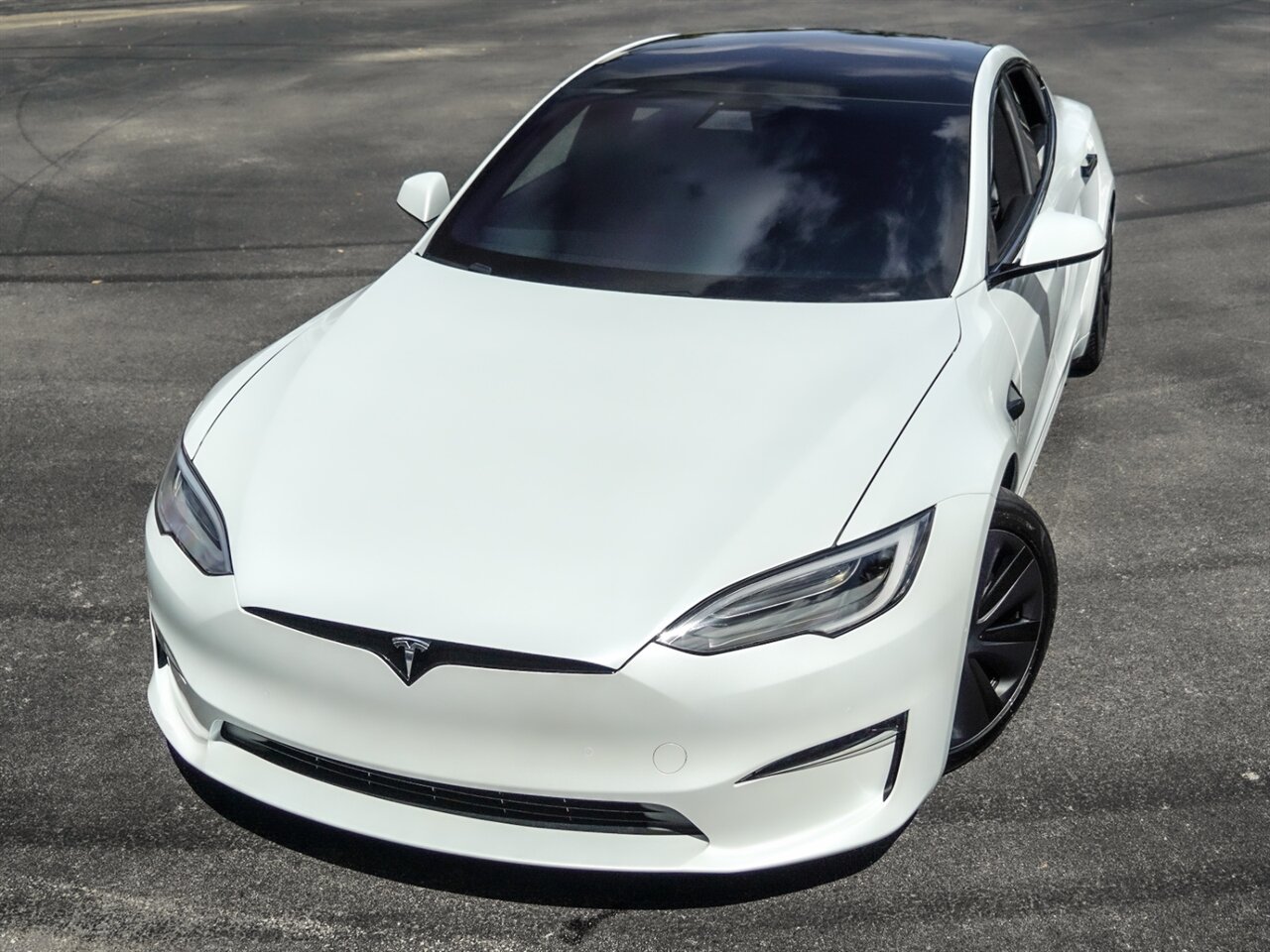 2021 Tesla Model S Plaid   - Photo 9 - Bonita Springs, FL 34134
