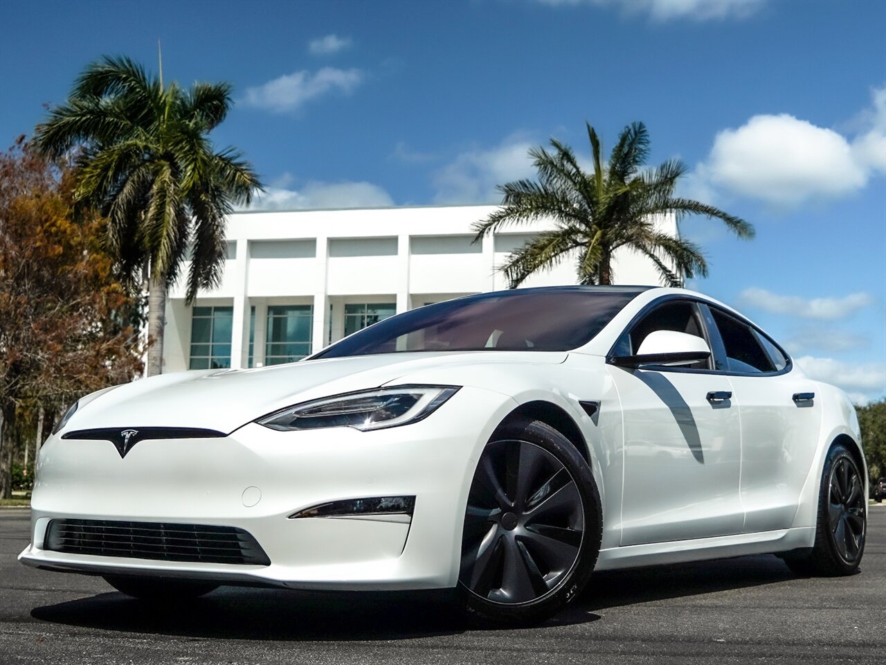 2021 Tesla Model S Plaid   - Photo 11 - Bonita Springs, FL 34134