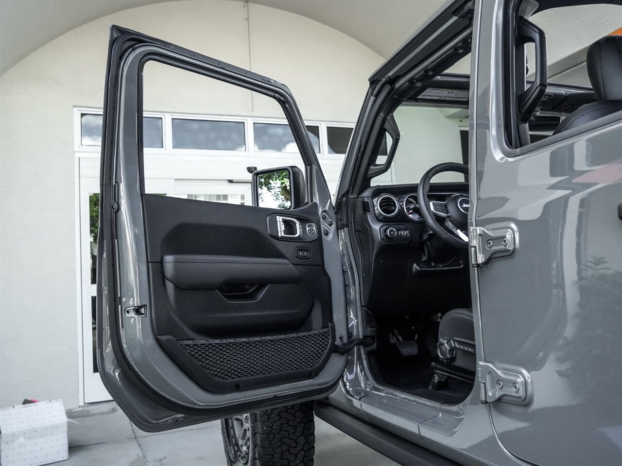 2022 Jeep Wrangler Unlimited Rubicon392   - Photo 24 - Bonita Springs, FL 34134