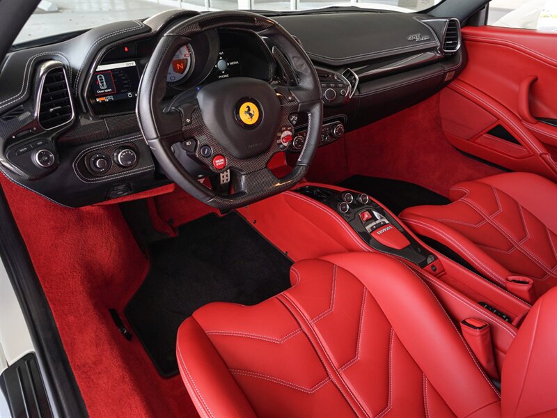 2012 Ferrari 458 Italia   - Photo 3 - Bonita Springs, FL 34134