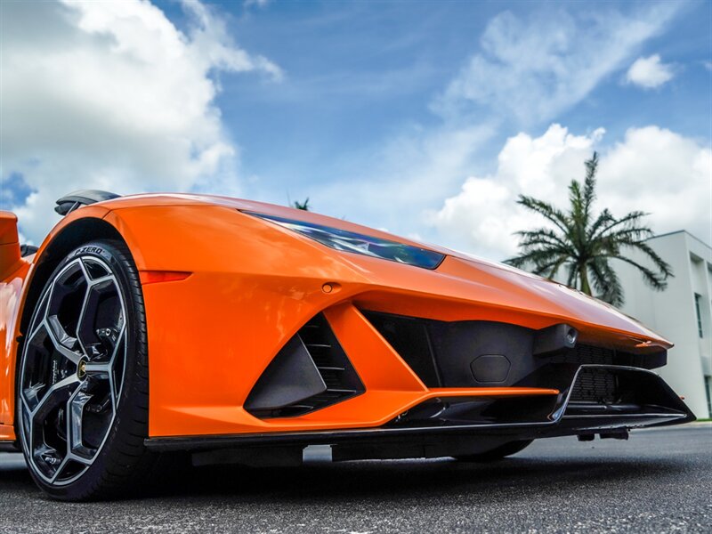 2020 Lamborghini Huracan EVO Spyder   - Photo 3 - Bonita Springs, FL 34134