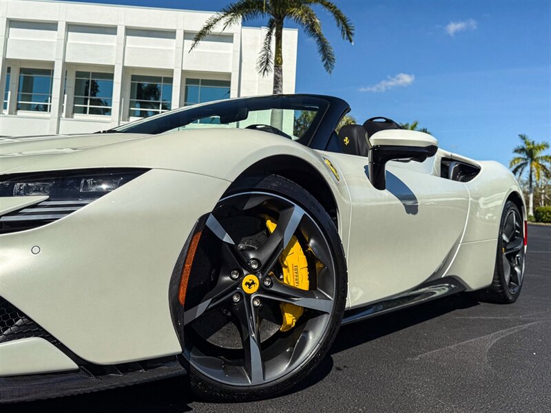 2024 Ferrari SF90 Spider   - Photo 11 - Bonita Springs, FL 34134