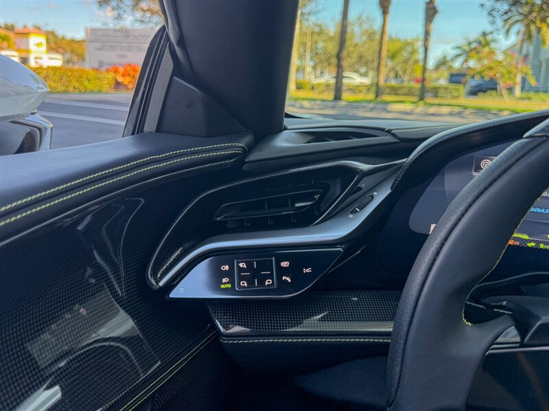 2024 Ferrari SF90 Spider   - Photo 19 - Bonita Springs, FL 34134