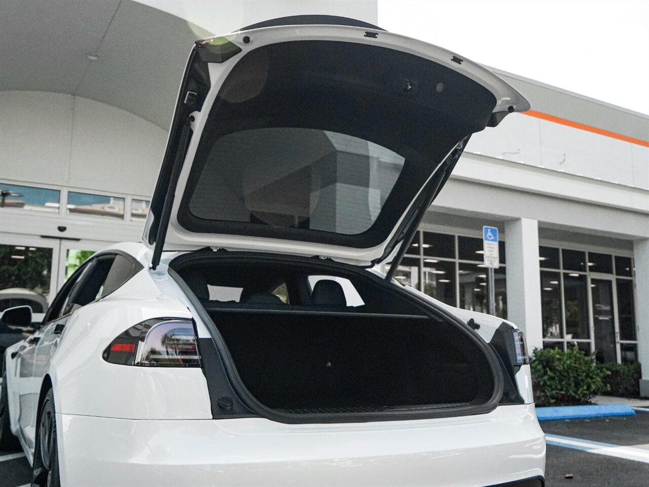 2023 Tesla Model S Plaid   - Photo 33 - Bonita Springs, FL 34134