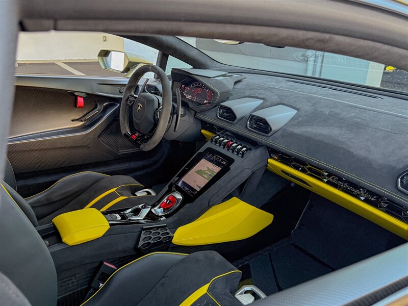 2023 Lamborghini Huracan Tecnica   - Photo 27 - Bonita Springs, FL 34134
