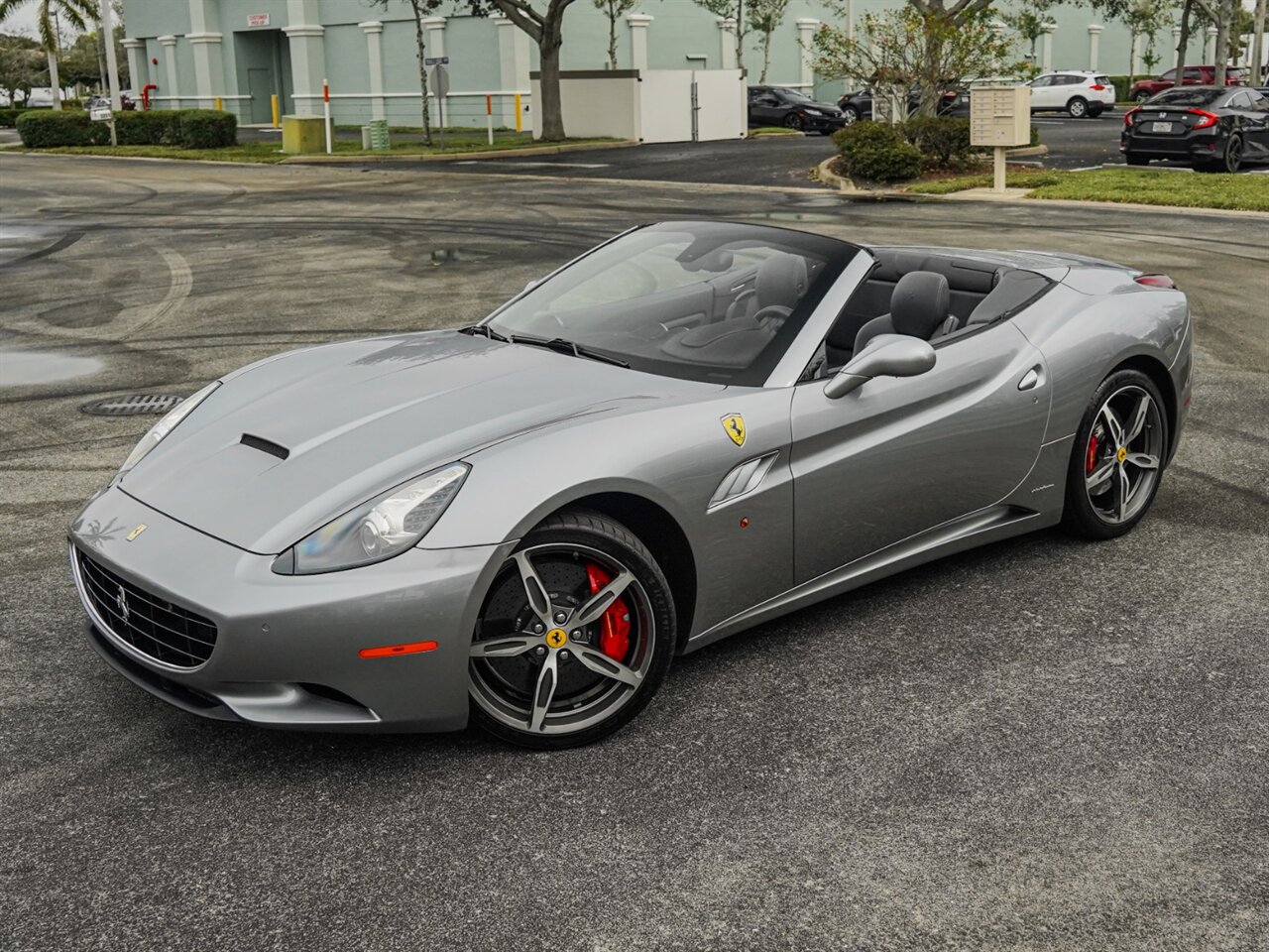 2014 Ferrari California   - Photo 10 - Bonita Springs, FL 34134