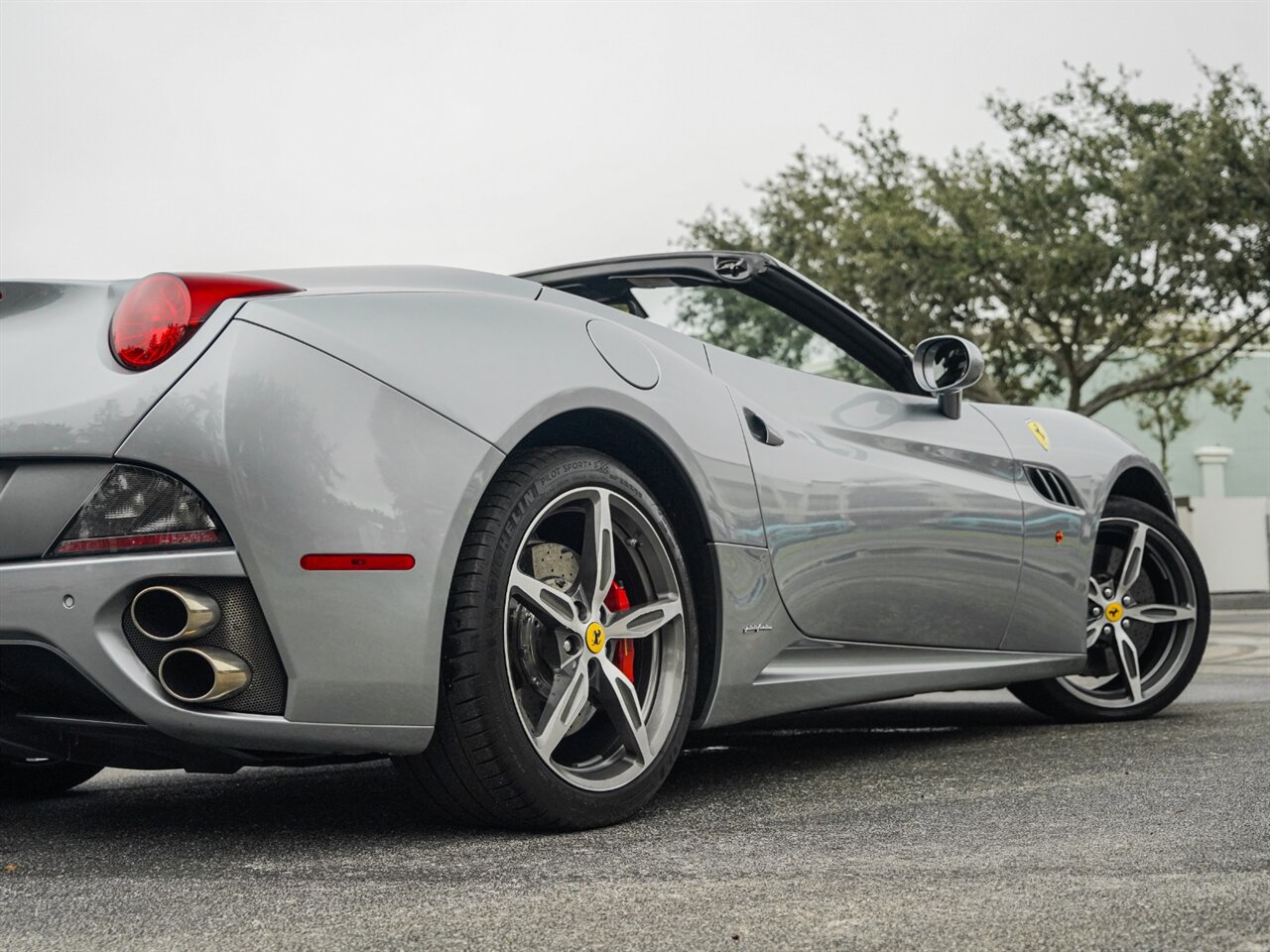 2014 Ferrari California   - Photo 66 - Bonita Springs, FL 34134
