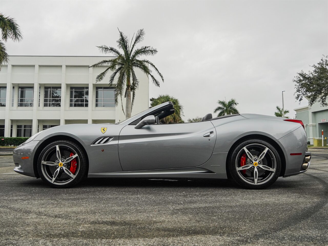 2014 Ferrari California   - Photo 46 - Bonita Springs, FL 34134