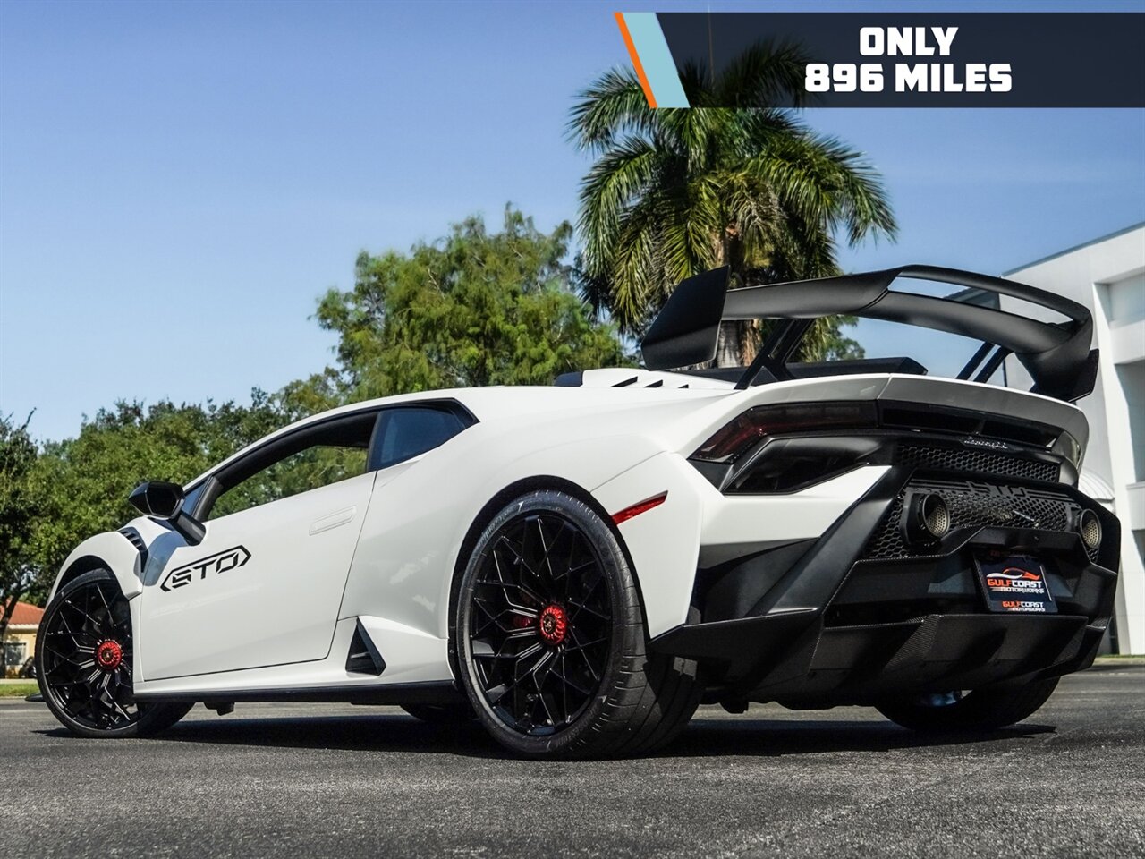 2021 Lamborghini Huracan STO   - Photo 32 - Bonita Springs, FL 34134