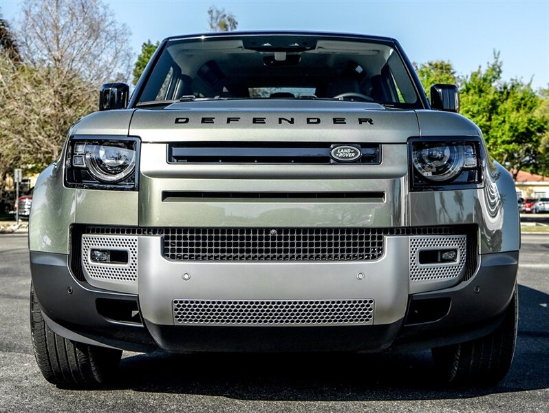 2022 Land Rover Defender 90 S   - Photo 4 - Bonita Springs, FL 34134