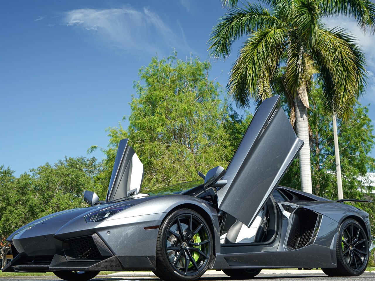 2015 Lamborghini Aventador LP 700-4 Roadster   - Photo 8 - Bonita Springs, FL 34134