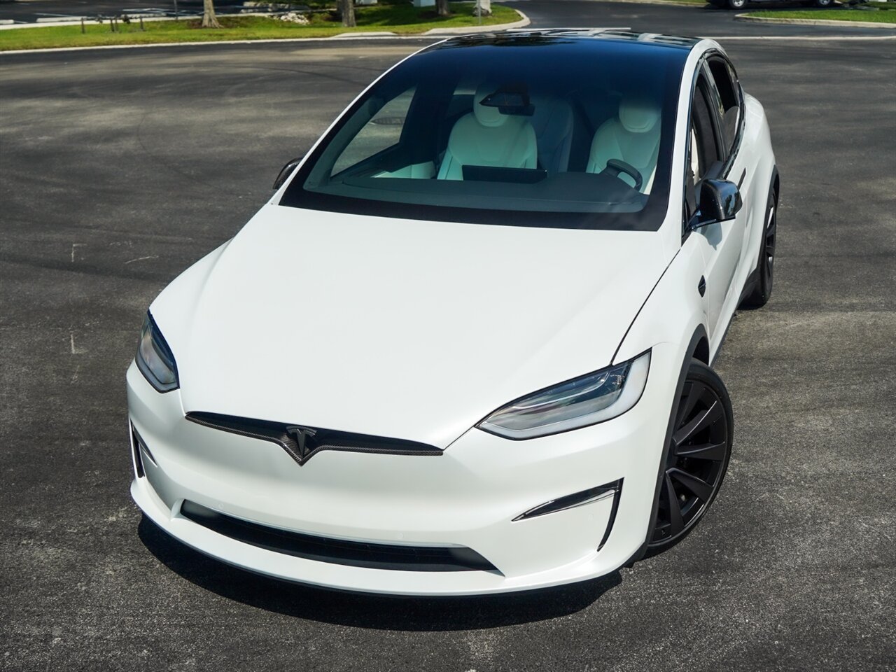 2022 Tesla Model X Plaid   - Photo 9 - Bonita Springs, FL 34134