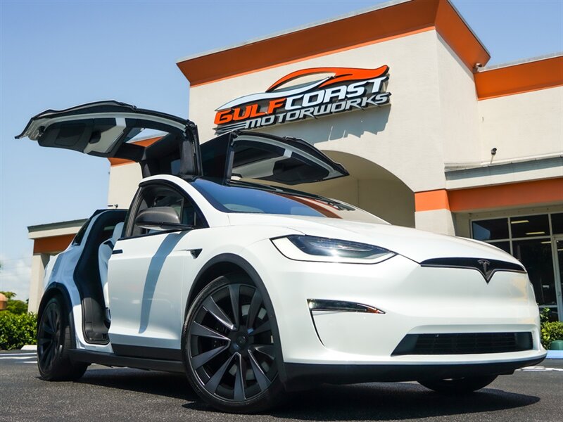 2022 Tesla Model X Plaid   - Photo 1 - Bonita Springs, FL 34134