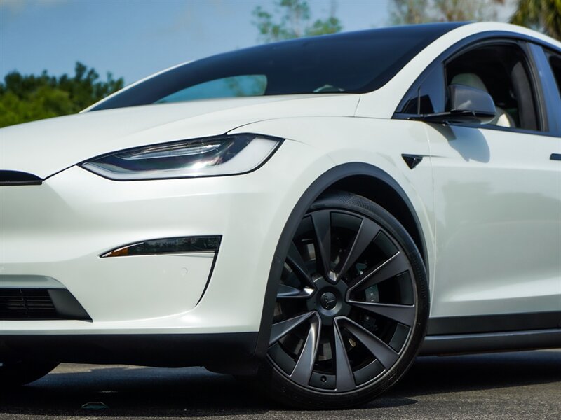 2022 Tesla Model X Plaid   - Photo 3 - Bonita Springs, FL 34134