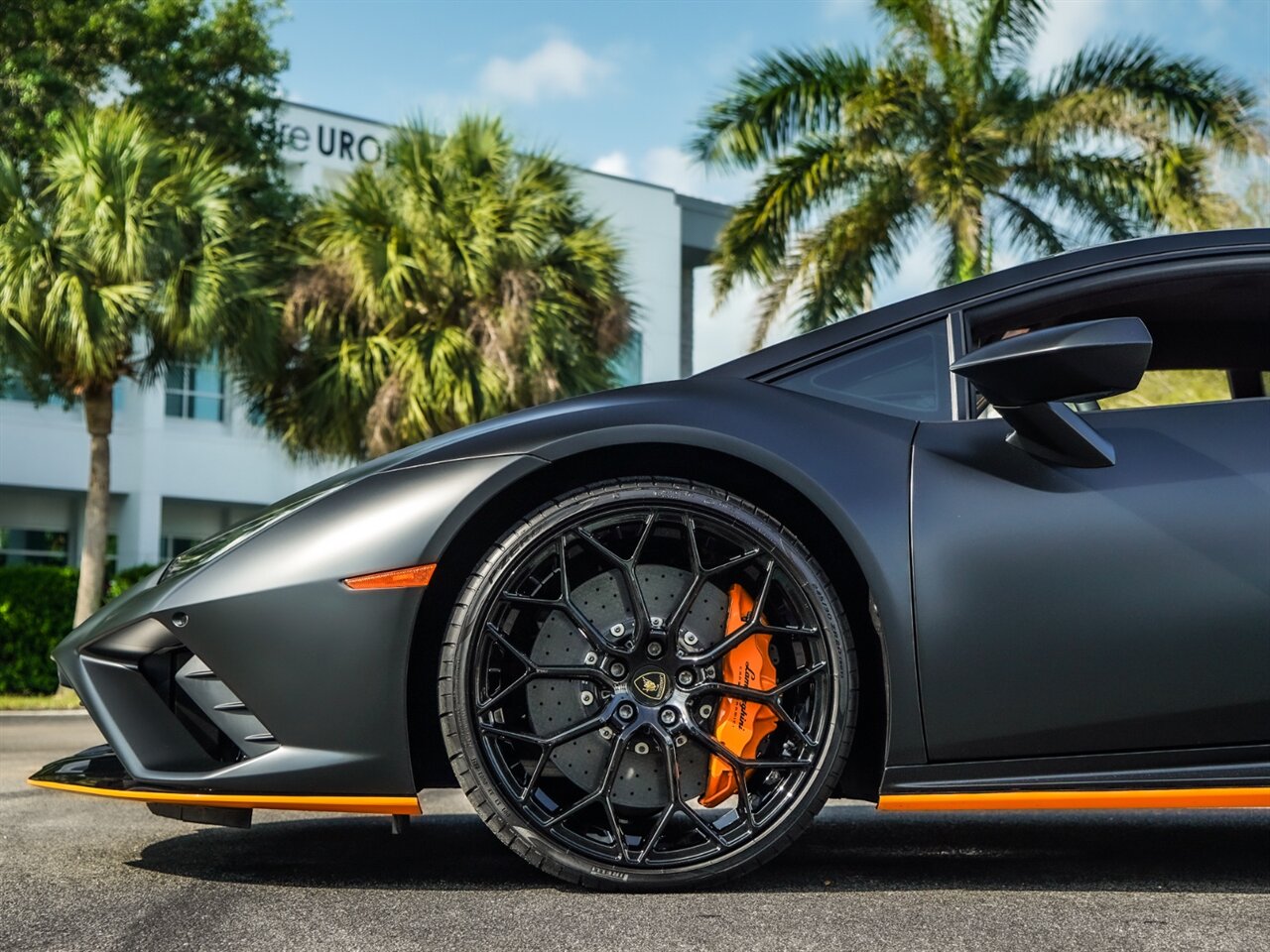2022 Lamborghini Huracan EVO   - Photo 30 - Bonita Springs, FL 34134