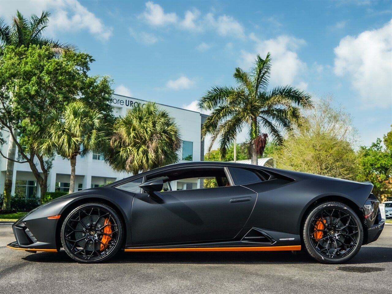 2022 Lamborghini Huracan EVO   - Photo 29 - Bonita Springs, FL 34134