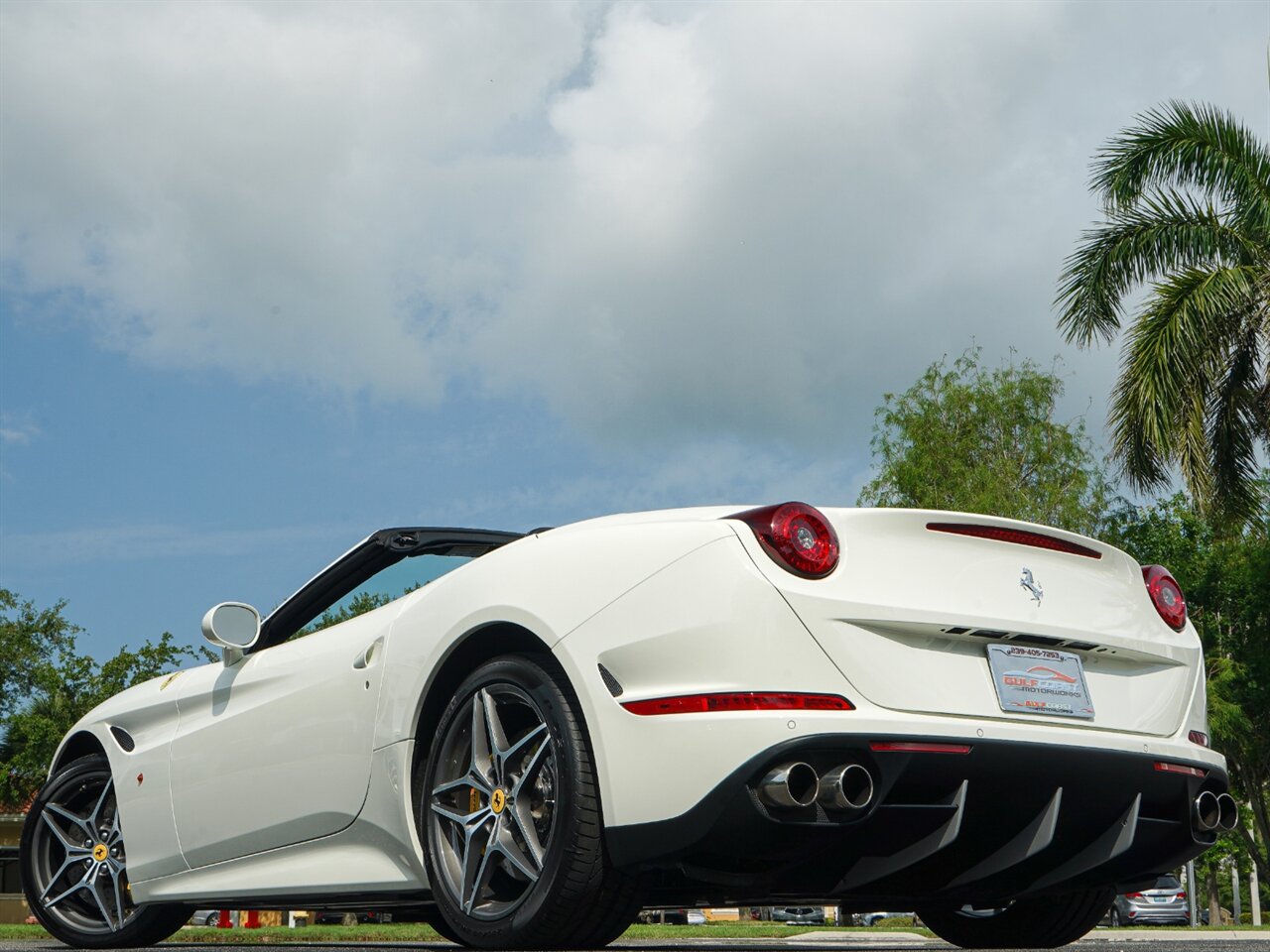 2015 Ferrari California T   - Photo 35 - Bonita Springs, FL 34134
