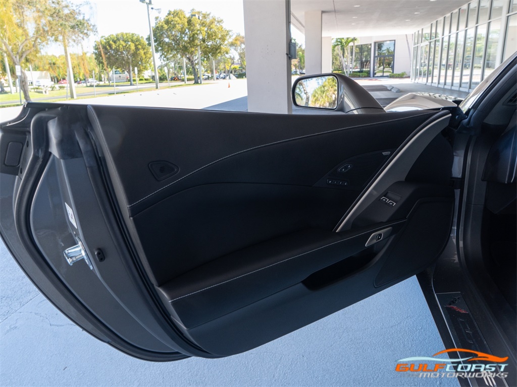 2015 Chevrolet Corvette Stingray   - Photo 13 - Bonita Springs, FL 34134