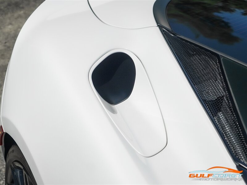 2022 McLaren GT  photo