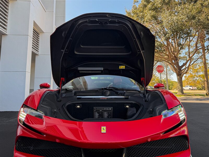 2021 Ferrari SF90 Stradale   - Photo 46 - Bonita Springs, FL 34134