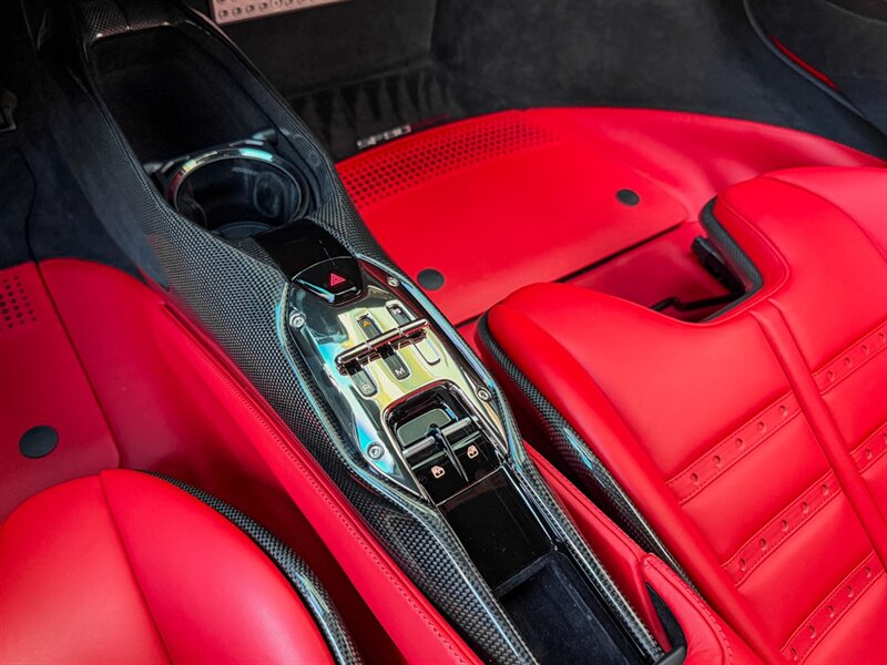 2021 Ferrari SF90 Stradale   - Photo 18 - Bonita Springs, FL 34134