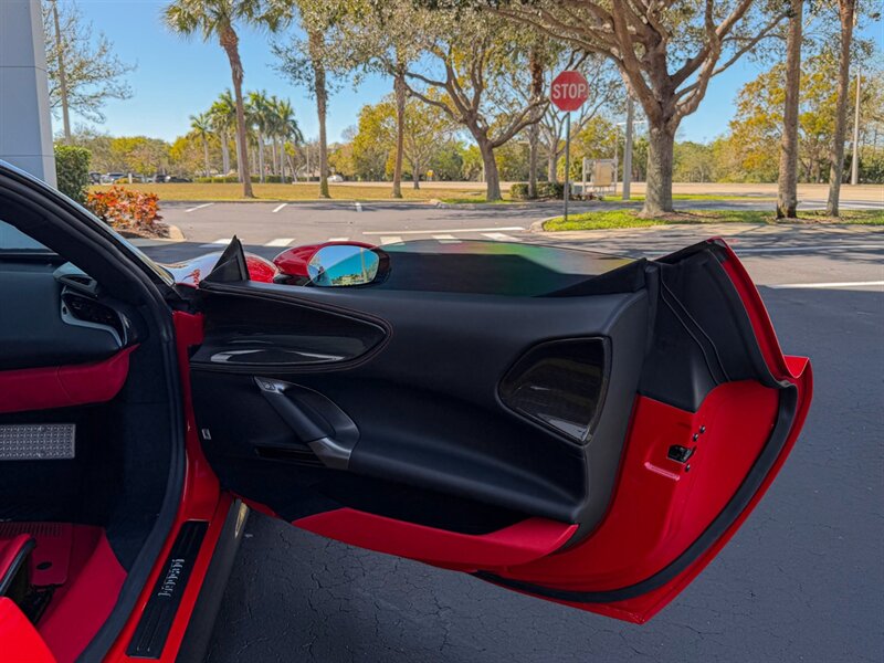 2021 Ferrari SF90 Stradale   - Photo 39 - Bonita Springs, FL 34134