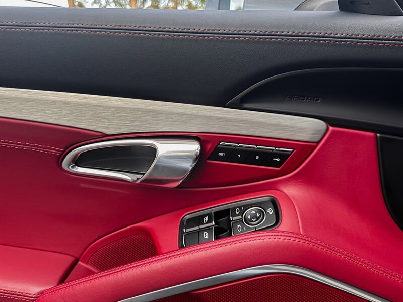 2018 Porsche 911 Targa 4 GTS - Photo 27 - Bonita Springs, FL 34134